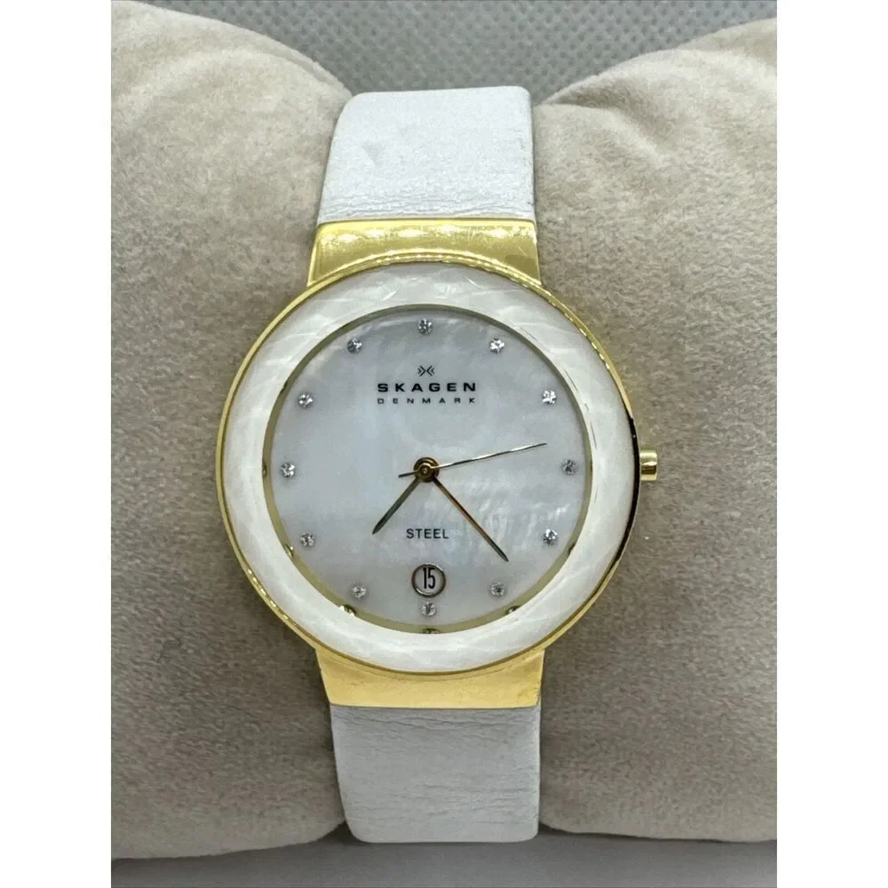 Skagen SKW2033 Women's White Leather Analog Mother of Pearl Dial Watch JNA955